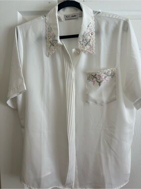 White Short-Sleeve Embroidered Collar Blouse Size 14